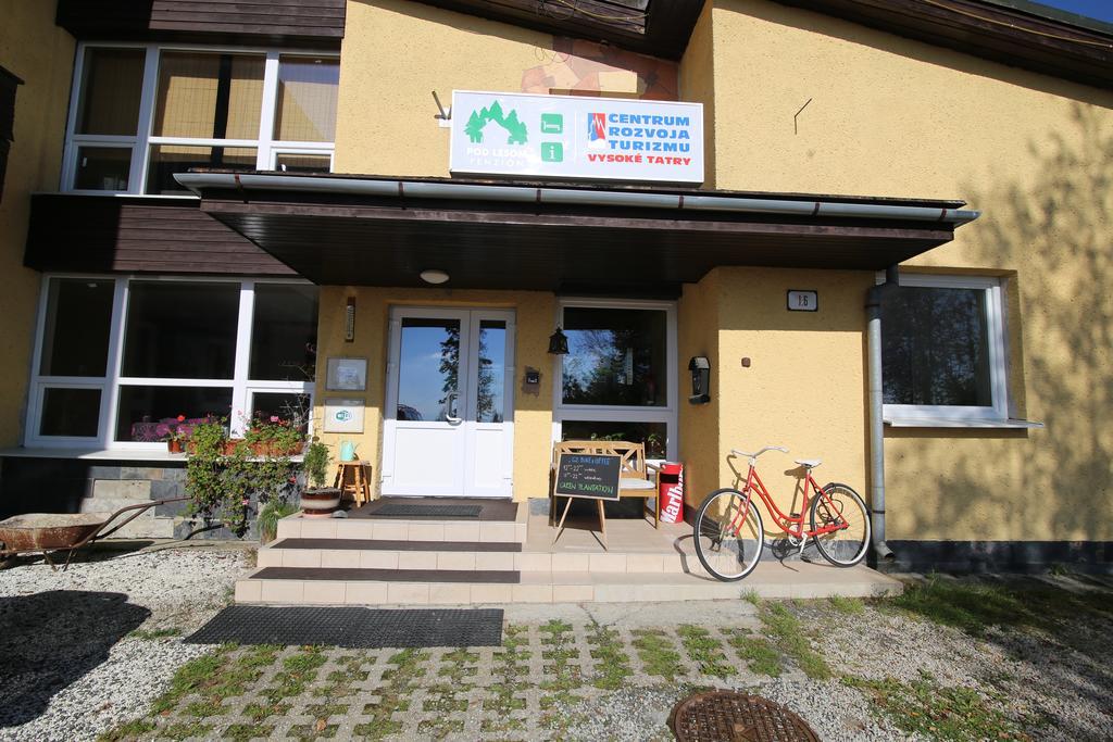 Penzion Centrum Pod Lesom Vysoké Tatry Esterno foto