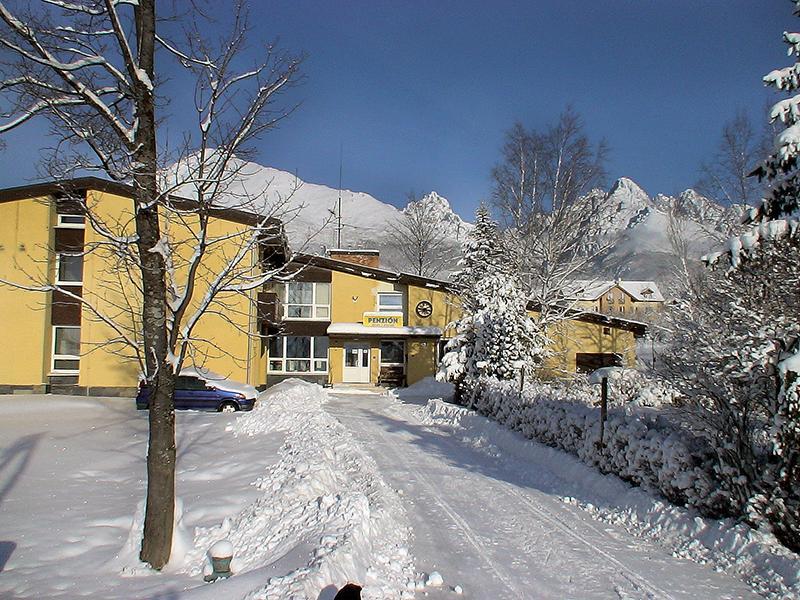 Penzion Centrum Pod Lesom Vysoké Tatry Esterno foto